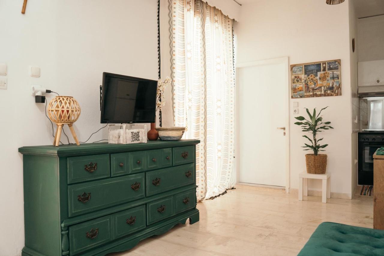 Villager'S Art Apartment Paradisi  Exterior photo